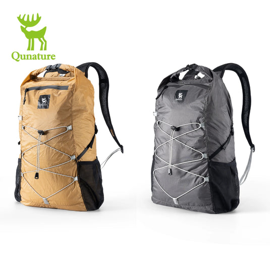 Two backpacks, one beige and one gray, with Qunature logo on a white background.