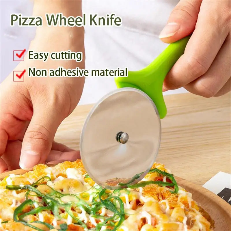 Load image into Gallery viewer, Baking Utensils Durable Sharp Kitchen Bar Supplies Pizza Cut Easy Wash Stainless Steel Kitchen Knives Pizza Wheel Knife
