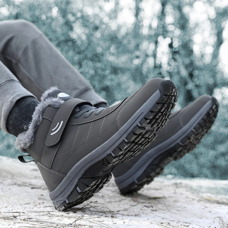 Load image into Gallery viewer, Men&#39;s High-Top Winter Mountaineering Snow Boots
