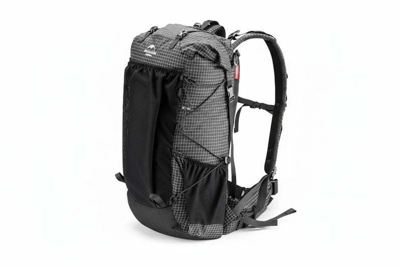 Load image into Gallery viewer, Black backpack with technical specifications on a white background, featuring the Naturehike brand.
