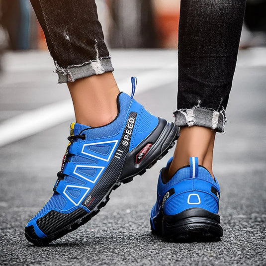 Qwaccu Waterproof Hiking Shoes – All-Weather Traction for Outdoor Adventures